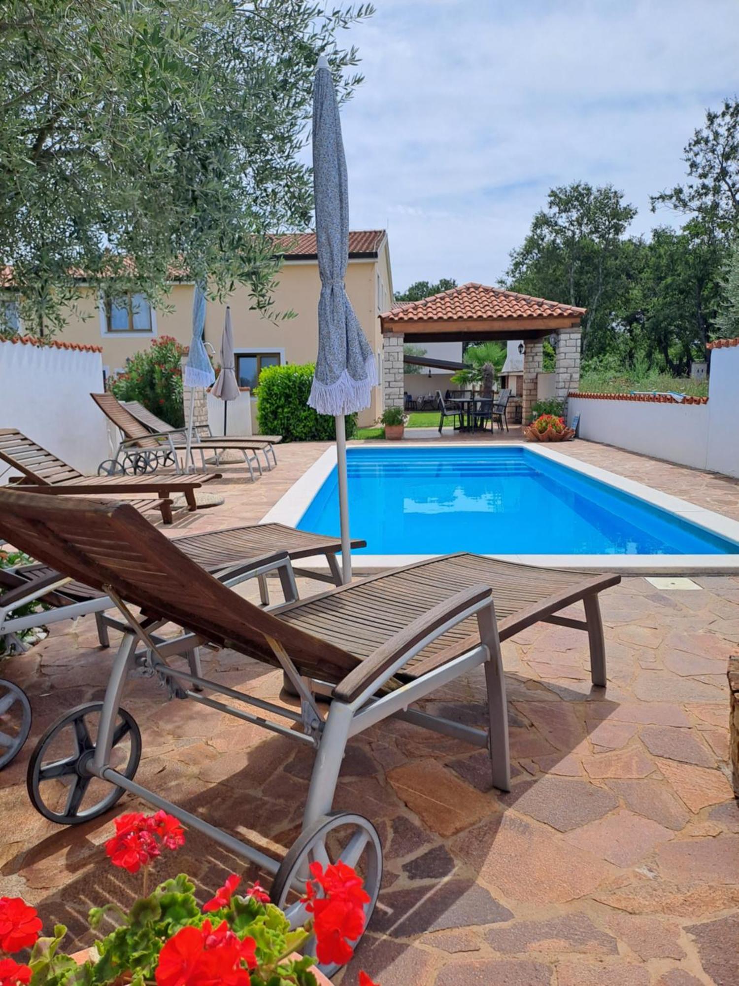 Villa "Pied-A-Terre" Residence & Spa Умаг Екстериор снимка